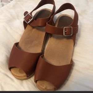MIA Anna clogs